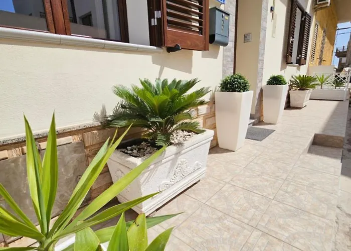 Perla Del Sud - Guest House