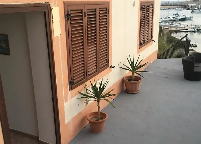 Il veliero blu camere sul porto